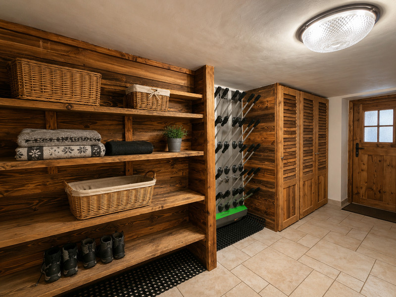 Ski property for sale in Courchevel Le Praz - €1,980,000 - photo 6