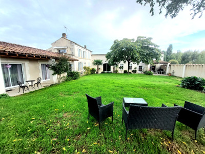 French property for sale in Cognac, Charente - €439,000 - photo 9