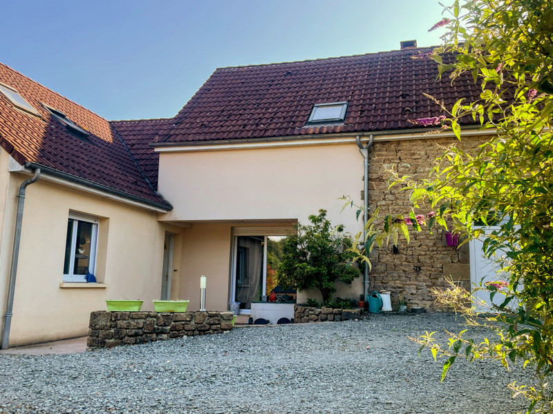 Maison à vendre à Joué-du-Bois, Orne - 246.000 € - photo 1