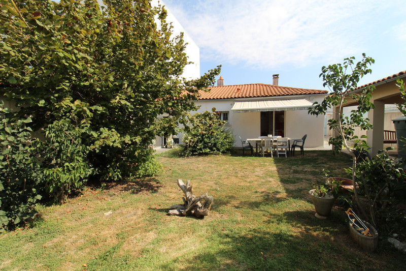 French property for sale in La Rochelle, Charente-Maritime - &#8364;565,000 - photo 10
