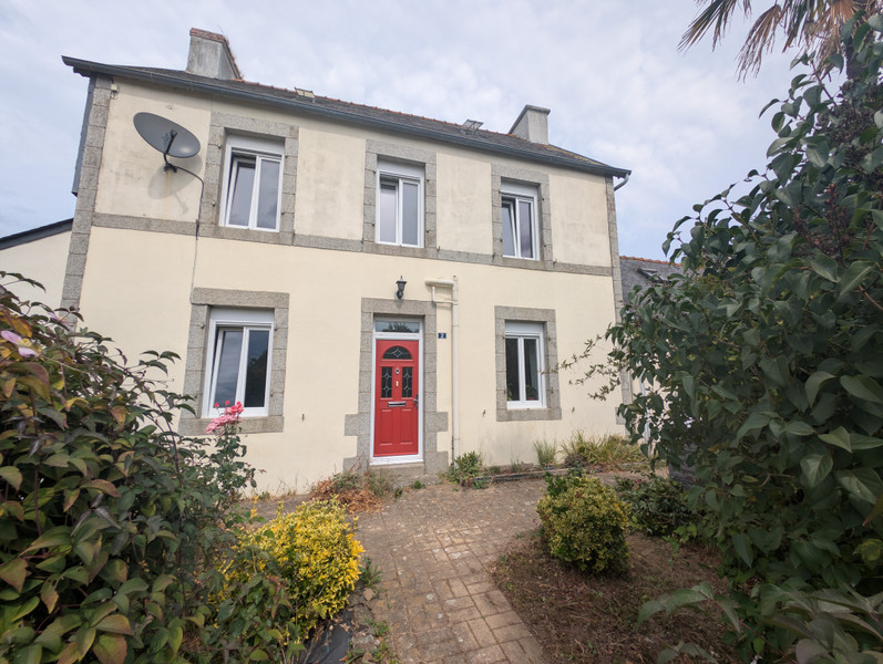 French property for sale in Poullaouen, Finistère - €129,950 - photo 0