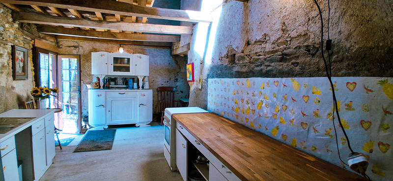 French property for sale in Terval, Vendée - €125,350 - photo 4