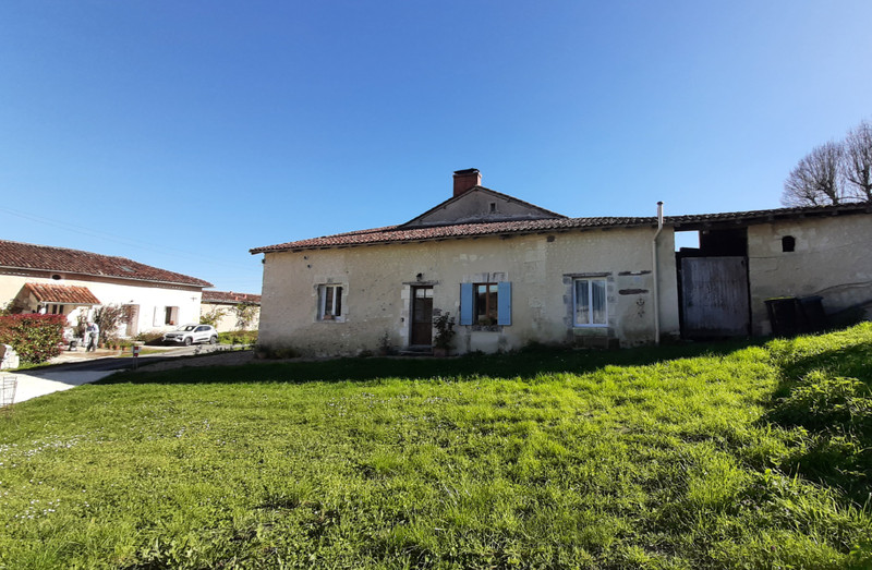 French property for sale in Aubeterre-sur-Dronne, Charente - €225,000 - photo 9