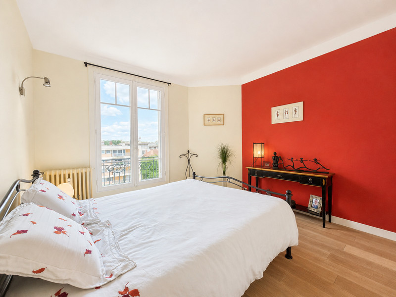 French property for sale in Le Vésinet, Yvelines - €610,000 - photo 4