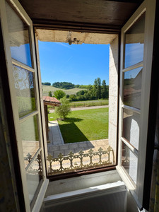 French property for sale in Juignac, Charente - €270,000 - photo 5
