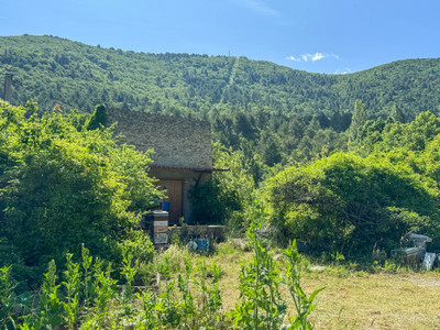 French property for sale in Nyons, Drôme - €639,000 - photo 2