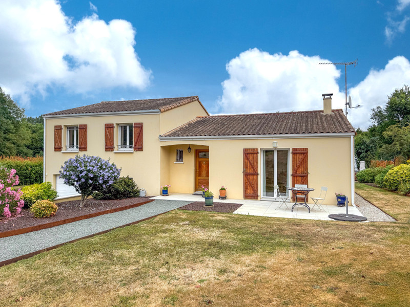 French property for sale in La Caillère-Saint-Hilaire, Vendée - €225,000 - photo 12