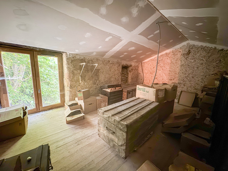 French property for sale in Nyons, Drôme - €439,000 - photo 9