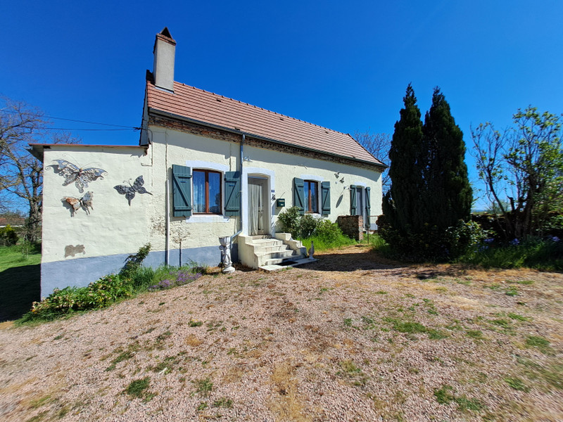 Propriété à vendre à Fours, Nièvre - 149 500 €