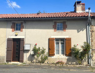 Maison à vendre à Oradour-Fanais, Charente - 56.600 € - photo 11