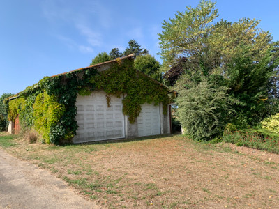French property for sale in Vouillé, Vienne - €397,500 - photo 8