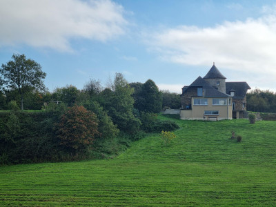 French property for sale in Ruillé-Froid-Fonds, Mayenne - €763,200 - photo 10