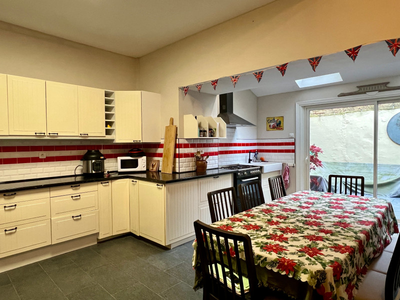 French property for sale in Lauzun, Lot-et-Garonne - €299,000 - photo 3