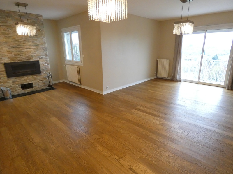House for sale in Mauriac Cantal Spacious and bright residential house France REF A17529