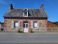 Propriété à vendre à Lonlay-l'Abbaye, Orne - 168 500 € - photo n°1