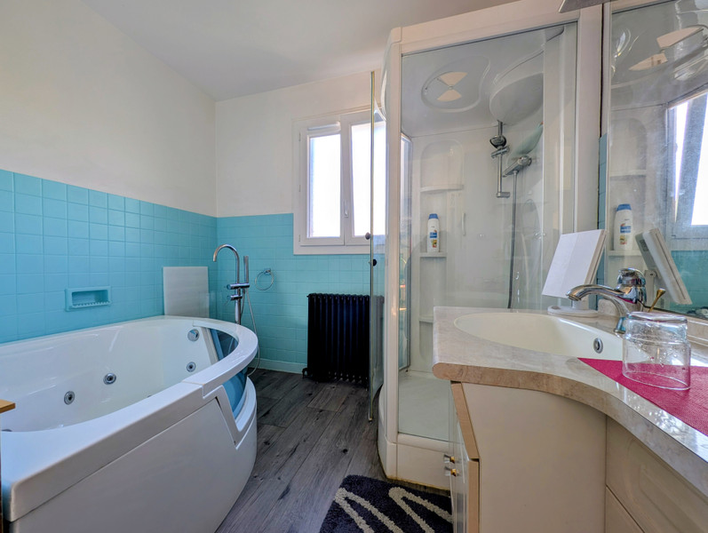 French property for sale in Ruffec, Charente - €181,000 - photo 7