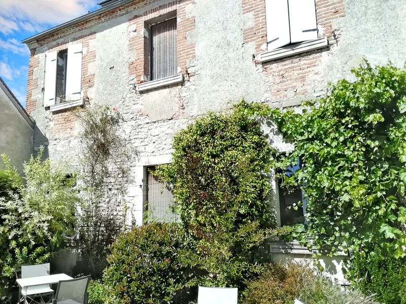 French property for sale in Bourges, Cher - €477,000 - photo 0