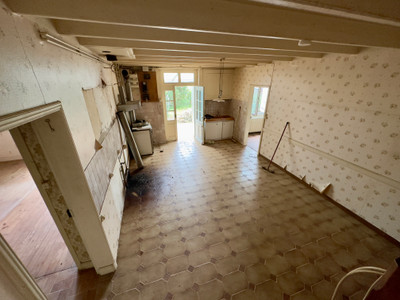 French property for sale in Yviers, Charente - €88,550 - photo 3
