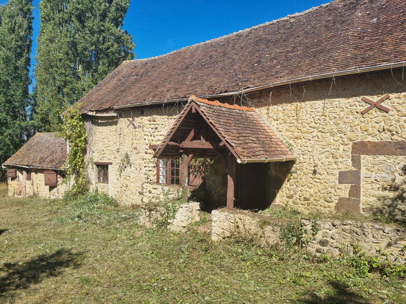 House in Assé-le-Riboul - Sarthe - Collection of stone buildings to ...