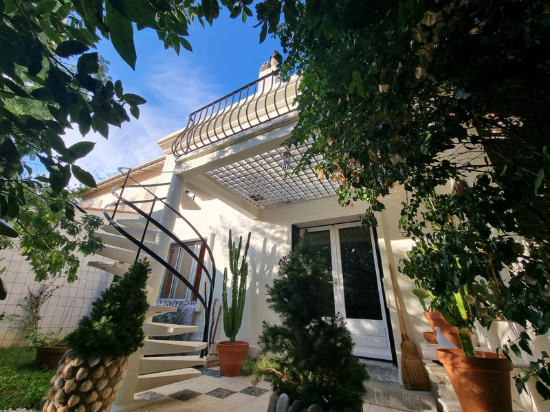 French property for sale in Béziers, Hérault - &#8364;446,000 - photo 2