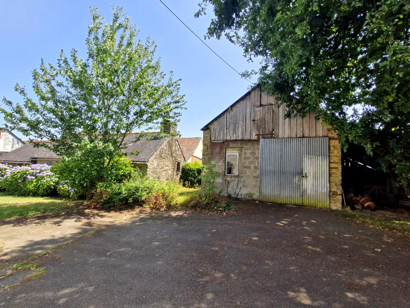 French property for sale in Rieux, Morbihan - €223,500 - photo 2