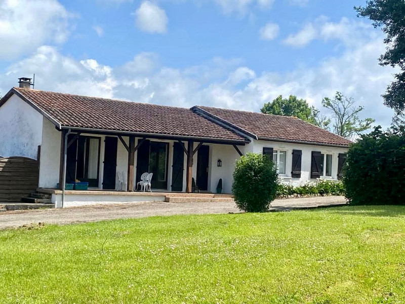 French property for sale in Duras, Lot-et-Garonne - €561,750 - photo 9