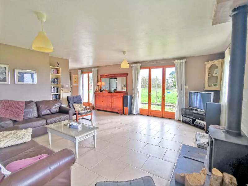 French property for sale in Réminiac, Morbihan - €370,000 - photo 2