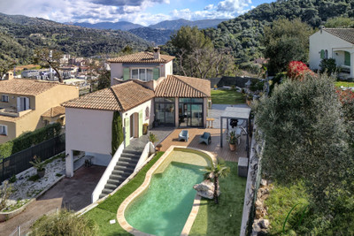 French property for sale in Nice, Alpes-Maritimes - €1,350,000 - photo 1