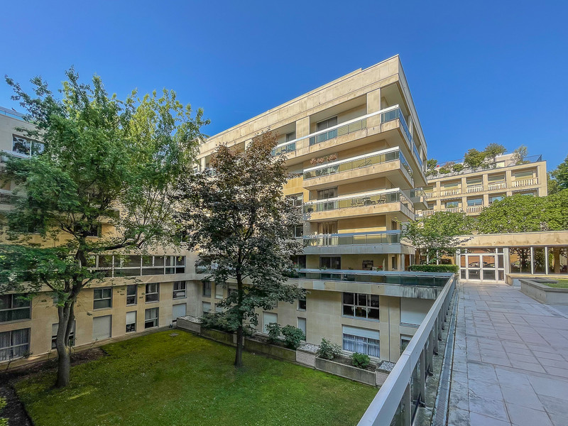 French property for sale in Paris 7e Arrondissement, Paris - €1,199,000 - photo 0