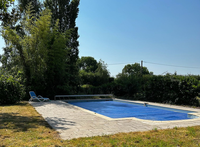 French property for sale in Noyant-Villages, Maine-et-Loire - €239,990 - photo 2