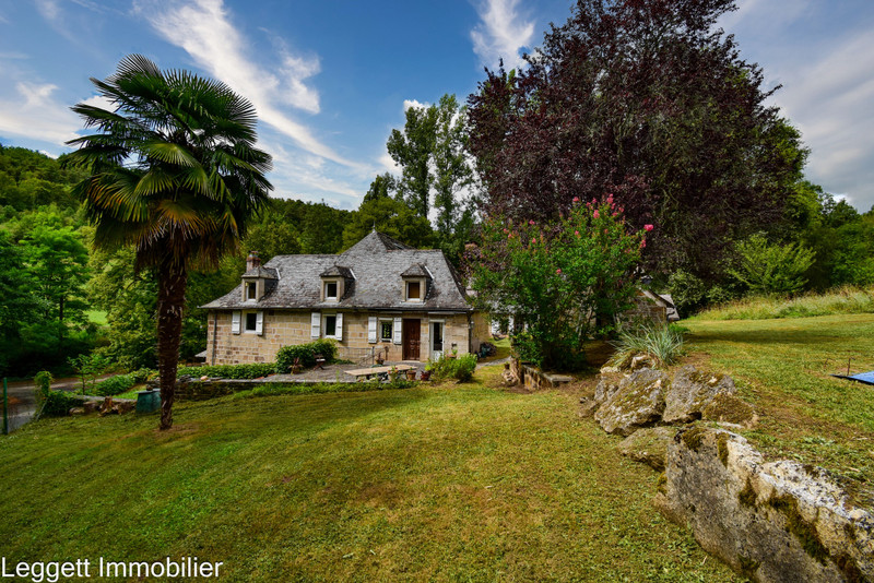Maison à vendre à Cublac, Corrèze - 445 200 € - photo 1
