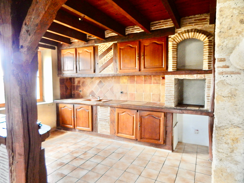French property for sale in Cours, Lot-et-Garonne - €222,500 - photo 2