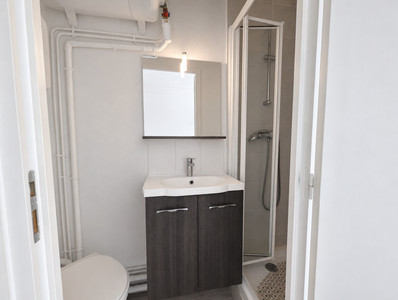 French property for sale in Paris 7e Arrondissement, Paris - €230,000 - photo 1
