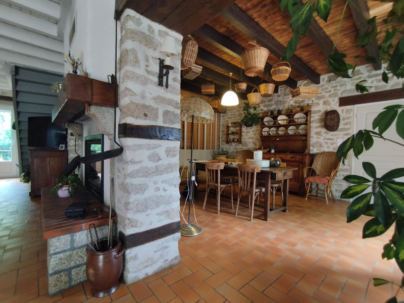 French property for sale in Les Grands-Chézeaux, Haute-Vienne - €213,840 - photo 3