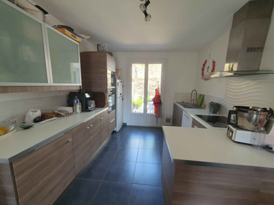 French property for sale in Tresques, Gard - €299,000 - photo 3