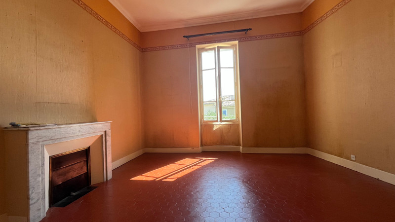 French property for sale in Le Thor, Vaucluse - €350,000 - photo 9