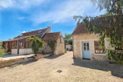 French property for sale in Charnizay, Indre-et-Loire - €130,800 - photo 11