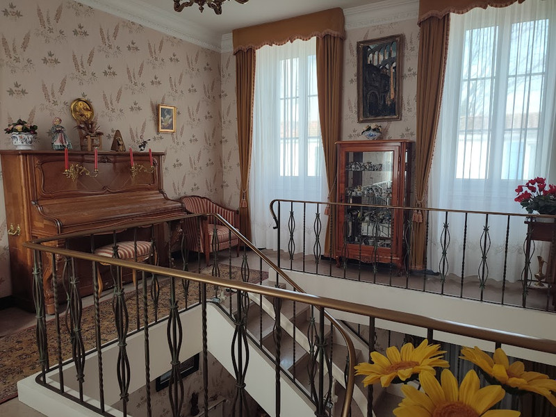 French property for sale in Le Château-d'Oléron, Charente-Maritime - €997,500 - photo 5