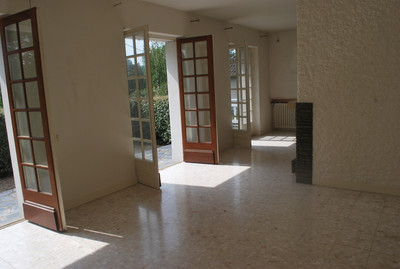 French property for sale in Montmorillon, Vienne - €180,000 - photo 4