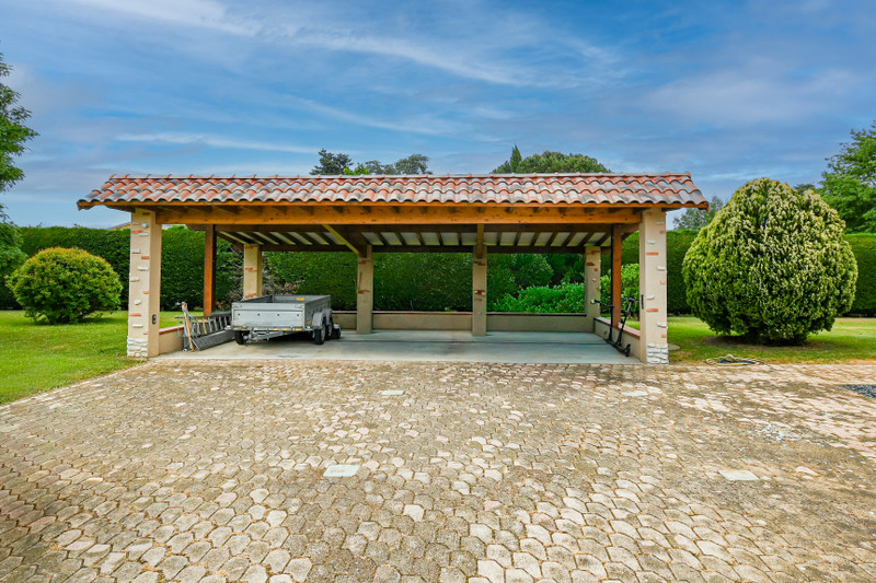 French property for sale in Cazères, Haute-Garonne - €715,000 - photo 3