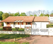 Maison à vendre à La Couronne, Charente - 203.300 € - photo 1