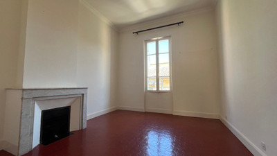 French property for sale in Le Thor, Vaucluse - €350,000 - photo 11