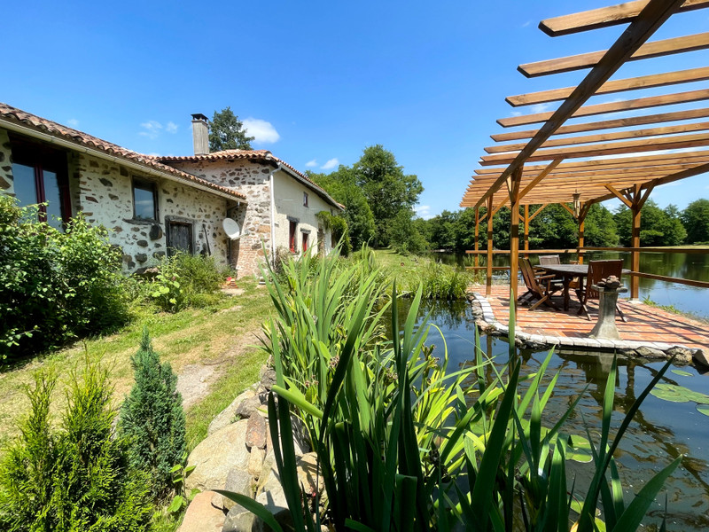 French property for sale in Asnières-sur-Blour, Vienne - €434,600 - photo 1