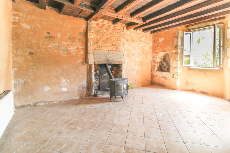 French property for sale in La Peyratte, Deux-Sèvres - €169,500 - photo 1