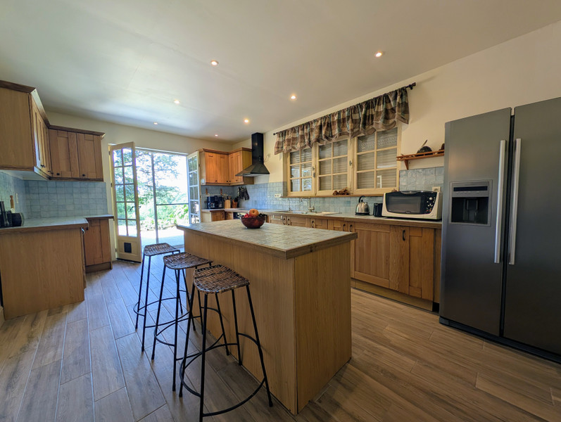 French property for sale in Saint-Amans-Valtoret, Tarn - €390,000 - photo 4