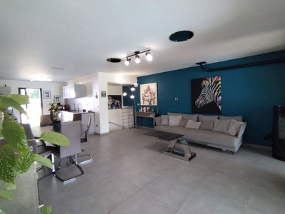 French property for sale in Méounes-lès-Montrieux, Var - €555,000 - photo 4