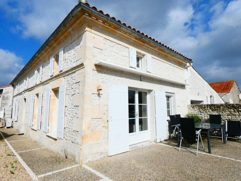 House for sale in Mortagne-sur-Gironde - Charente-Maritime - Renovated ...