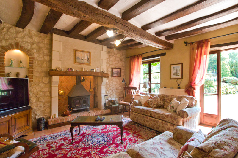 French property for sale in Aubigné-Racan, Sarthe - €255,195 - photo 3