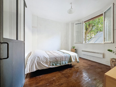 French property for sale in Paris 18e Arrondissement, Paris - €735,000 - photo 1