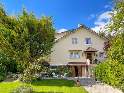 Maison à vendre à La Frette-sur-Seine, Val-d'Oise, Île-de-France, avec Leggett Immobilier